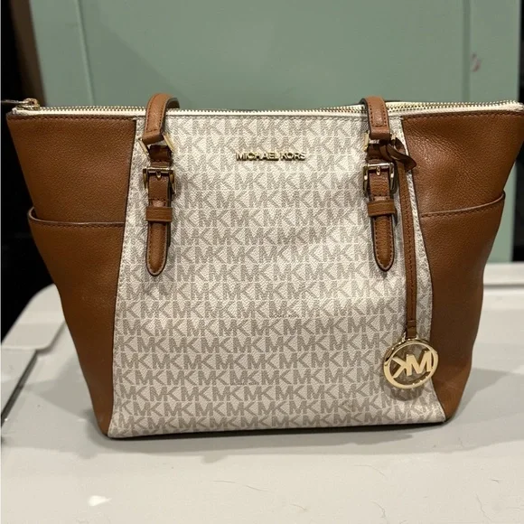 Michael Kors Tan and Cream Tote Bag - Picture 1 of 5